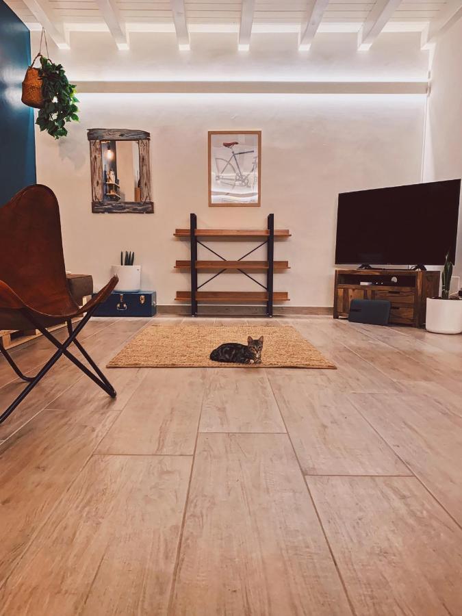 Apartment Charme And Relax With Garden And Swimming Pool ديسينسانو ديل غاردا المظهر الخارجي الصورة